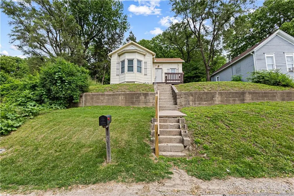 2527 S 13th Street, Saint Joseph, MO 64503 - #1