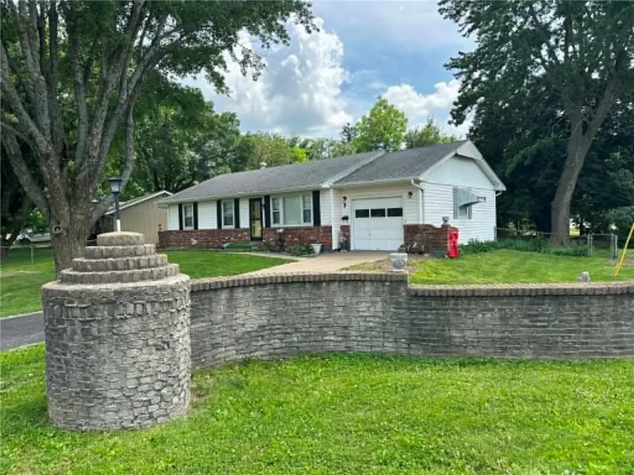 7 Ussery Drive, Lexington, MO 64067 - #2