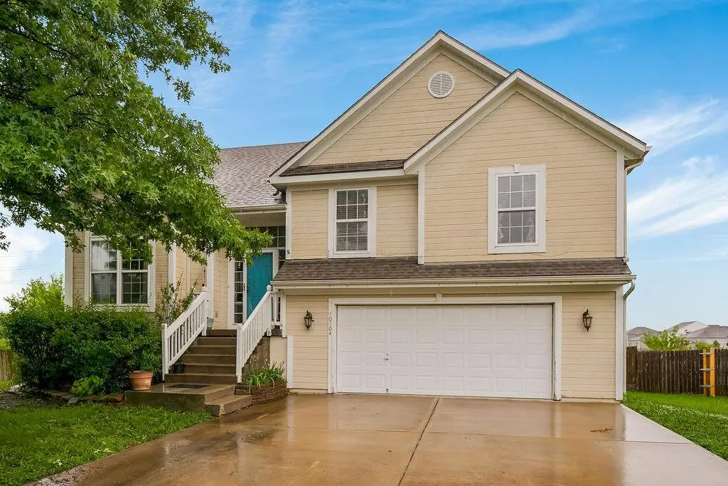 10104 E 219th Terrace, Peculiar, MO 64078 - #1