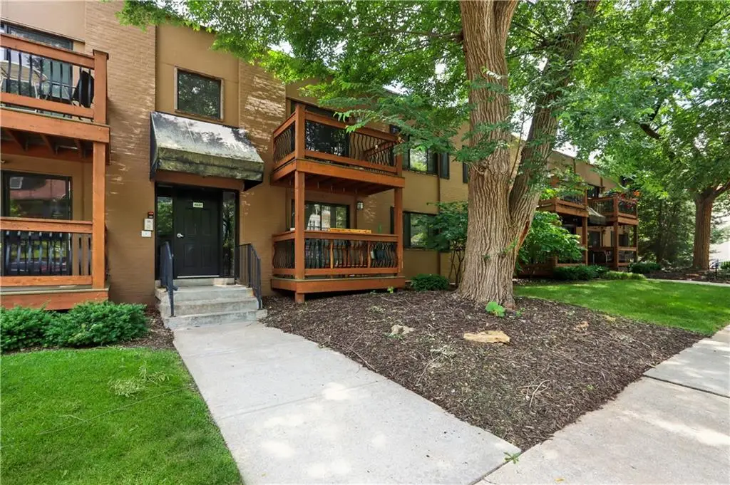 4537 Holly Street #205, Kansas City, MO 64111 - #1