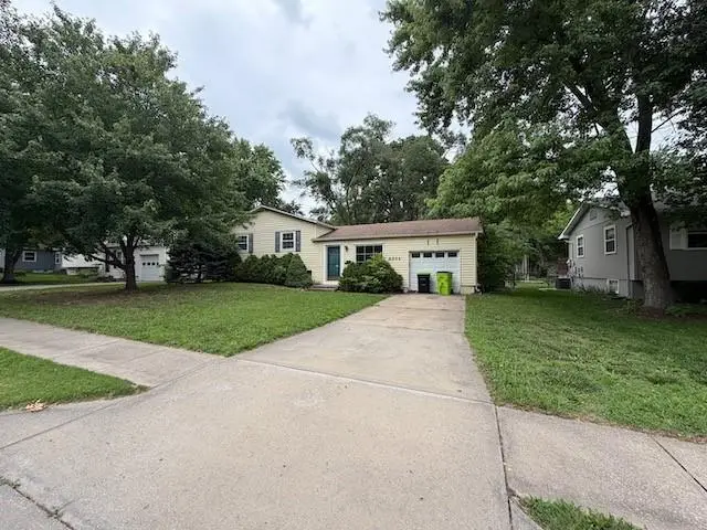9204 W 99th Terrace, Overland Park, KS 66212 - #2