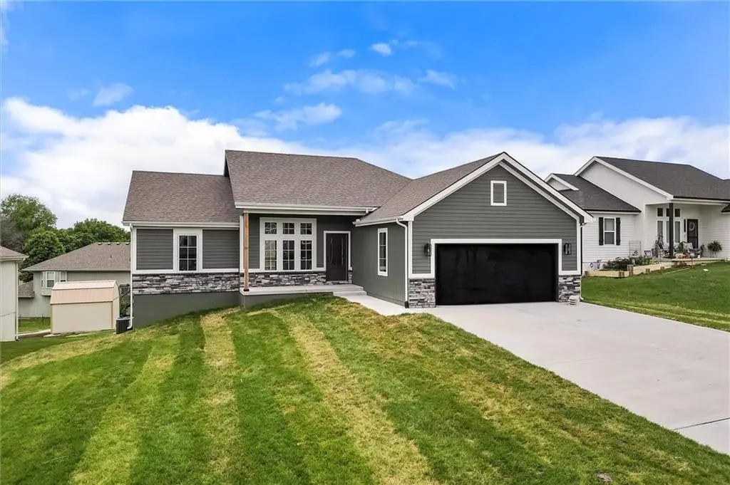 2211 Ashford Street, Excelsior Springs, MO 64024 - #1