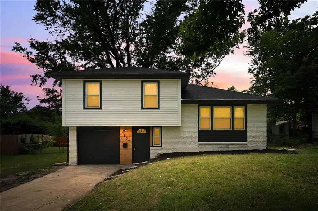8107 E 91st Terrace, Kansas City, MO 64138 - #1