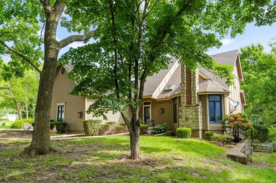 10263 Garnett Street, Overland Park, KS 66214 - #2