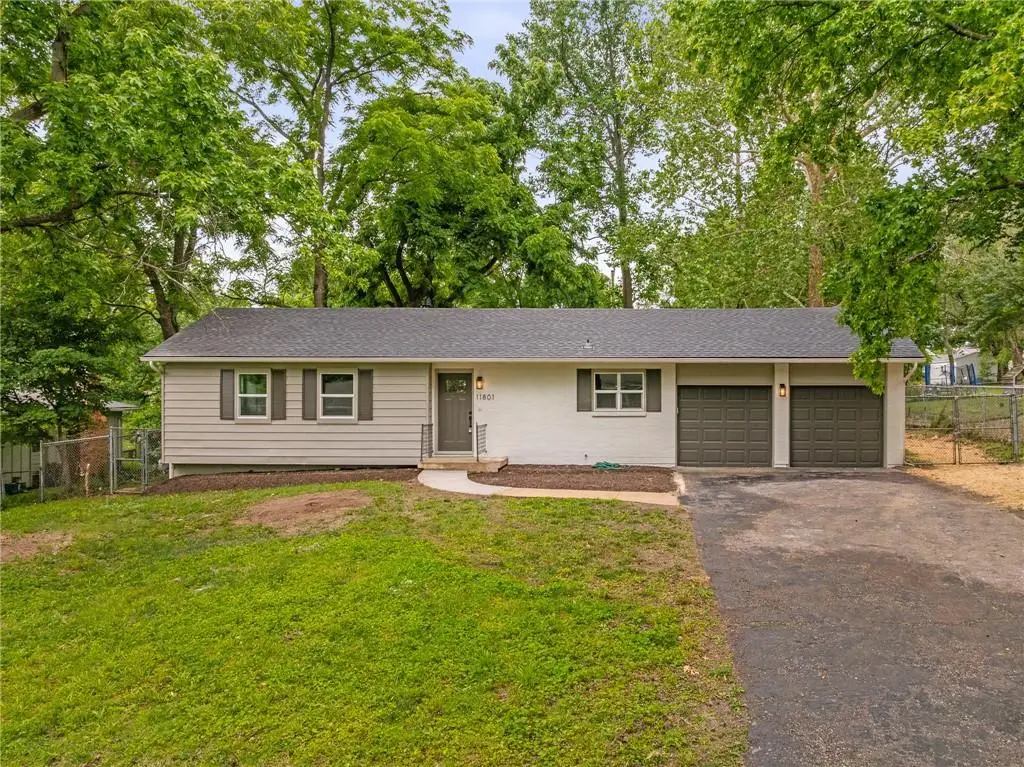 11801 W 54th Street, Shawnee, KS 66203 - #1
