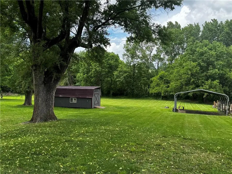 705 E Price Avenue, Savannah, MO 64485 - #3