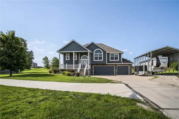 16963 Auburn Court, Bonner Springs, KS 66012