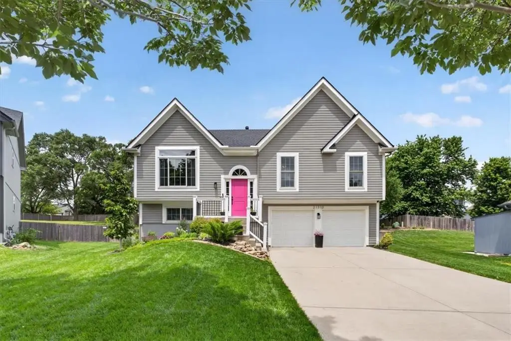 21310 W 120th Terrace, Olathe, KS 66061 - #1