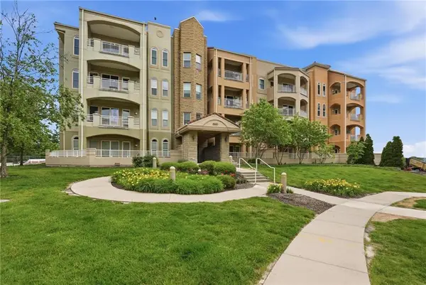 3800 N Mulberry Drive #205, Kansas City, MO 64116