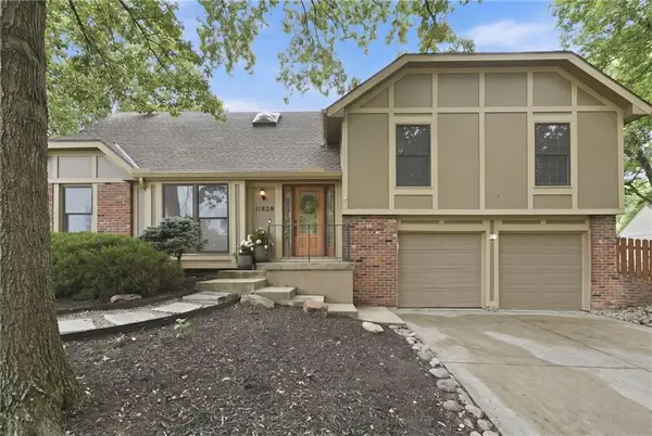 11809 Rosehill Road, Overland Park, KS 66210
