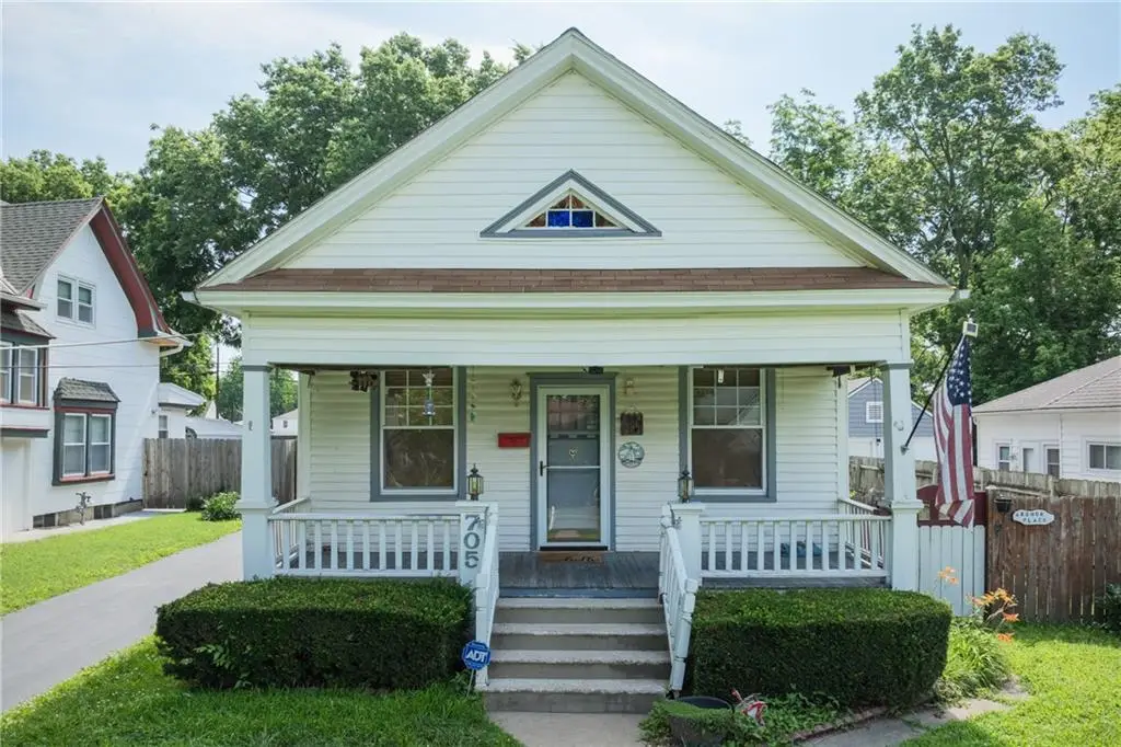 705 S Fuller Avenue, Independence, MO 64052 - #1
