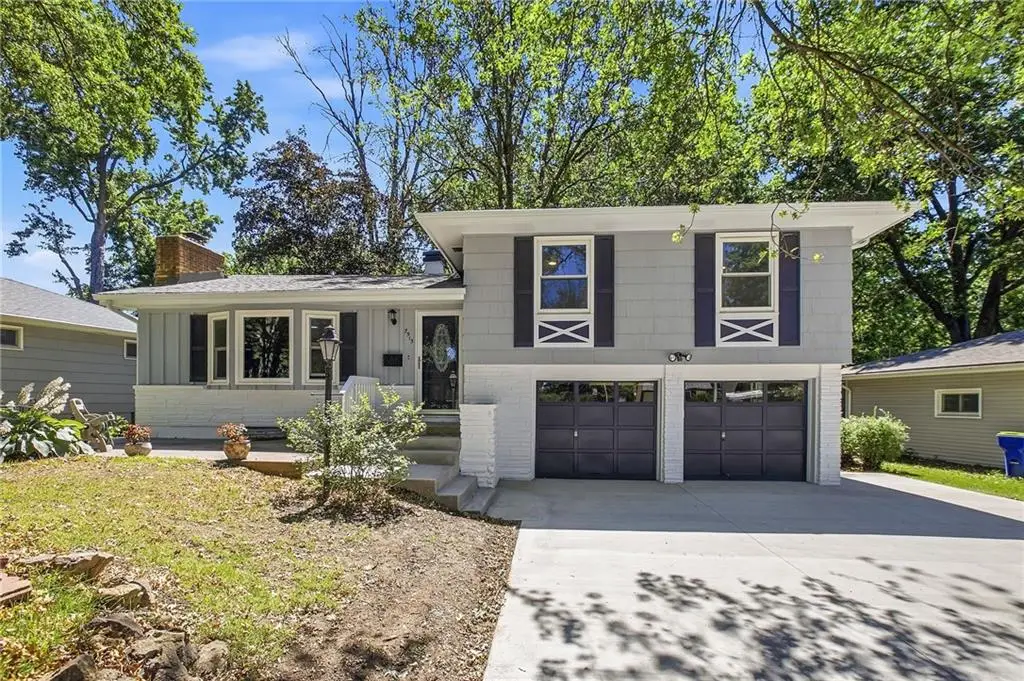 7915 Evanston Street, Raytown, MO 64138 - #1