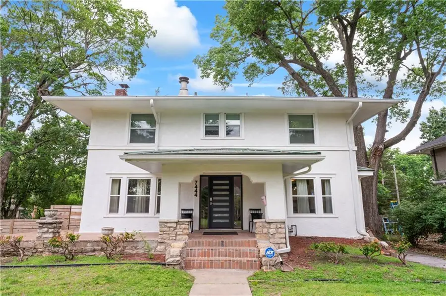 7444 Summit Street, Kansas City, MO 64114 - #2