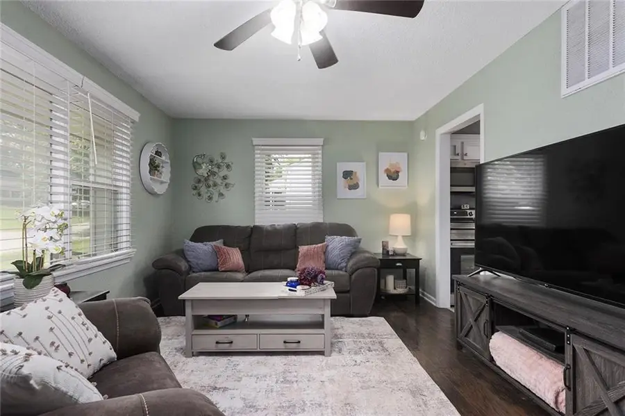 5313 N Euclid Avenue, Kansas City, MO 64118 - #3