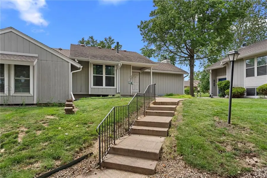 5737 N Oregon Avenue, Kansas City, MO 64151 - #2