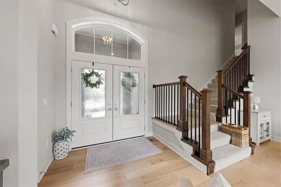 13430 Terrace Park Drive, Parkville, MO 64152 - #3