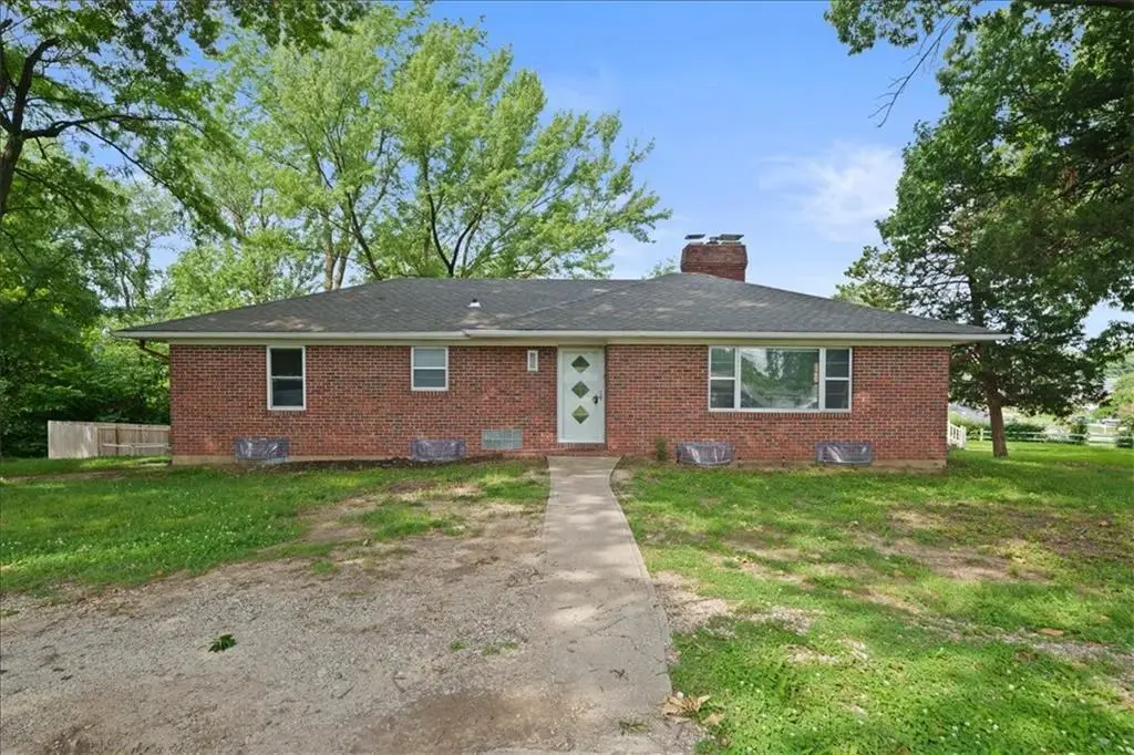 4611 Gibbs Road, Kansas City, KS 66106 - #1