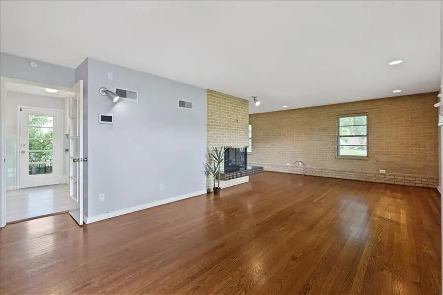 4611 Gibbs Road, Kansas City, KS 66106 - #3