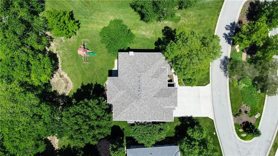 1528 SW Hedgewood Lane, Lees Summit, MO 64081 - #3
