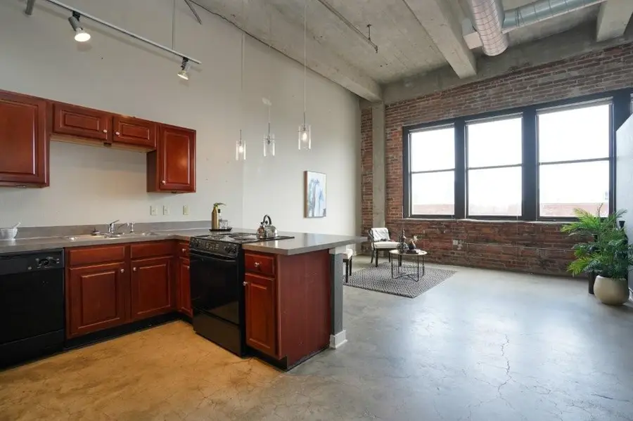 1535 Walnut Street #705, Kansas City, MO 64108 - #2