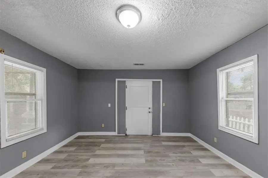 1108 S 39th Street, Kansas City, KS 66106 - #3