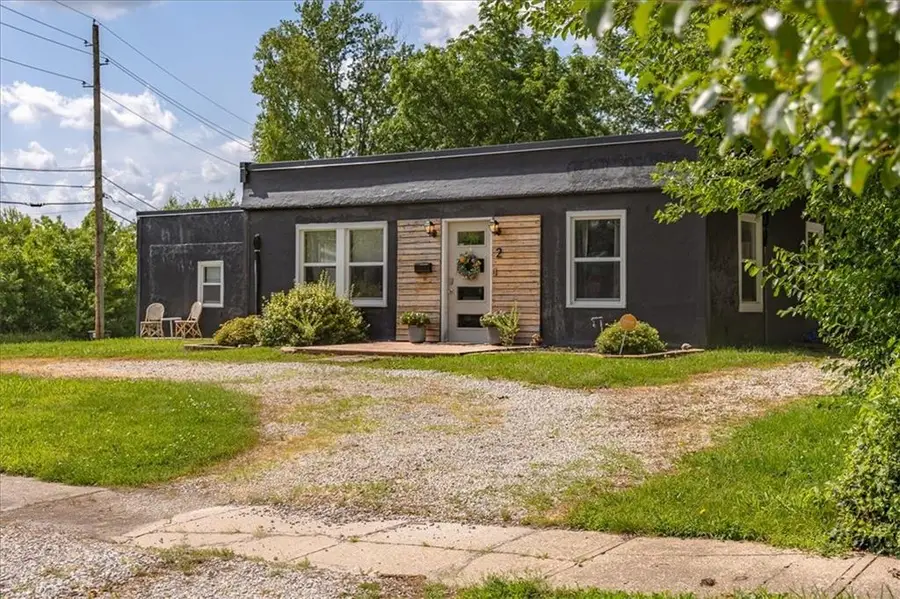 2 NE Vine Street, Lees Summit, MO 64063 - #2