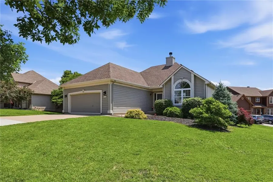 7703 Breckenridge Avenue, Kansas City, MO 64139 - #2