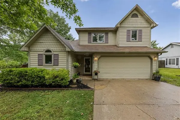 2717 Fenwick Road, Lawrence, KS 66046
