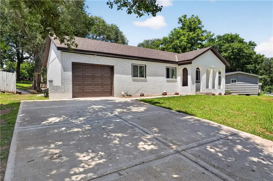 8206 Ohio Avenue, Kansas City, KS 66112 - #2