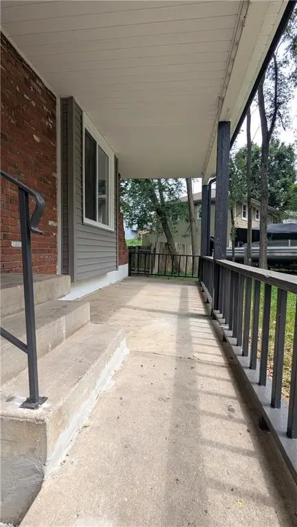 2005 N Plymouth Road, Independence, MO 64058 - #3