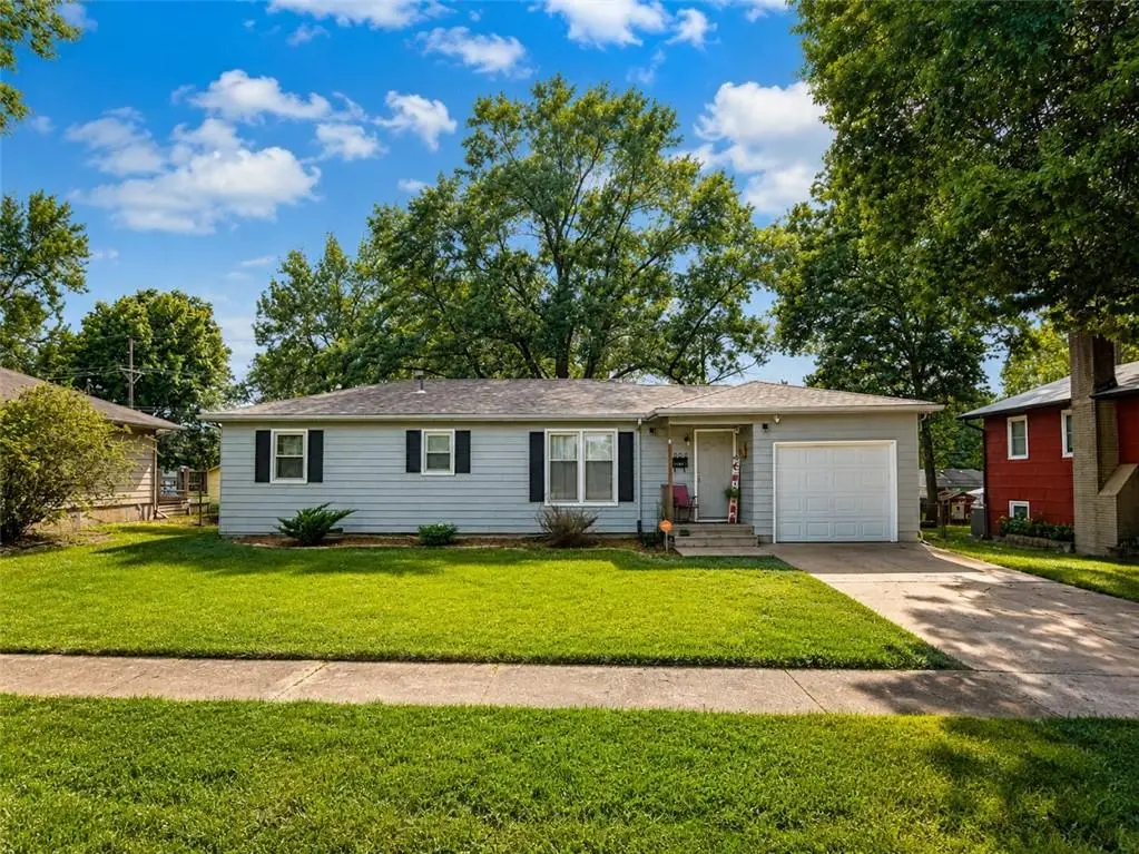 604 S Hickory Street, Gardner, KS 66030 - #1