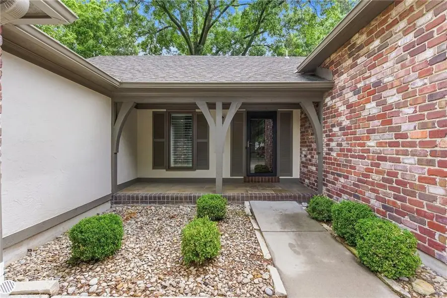 10245 Conser Street, Overland Park, KS 66212 - #2