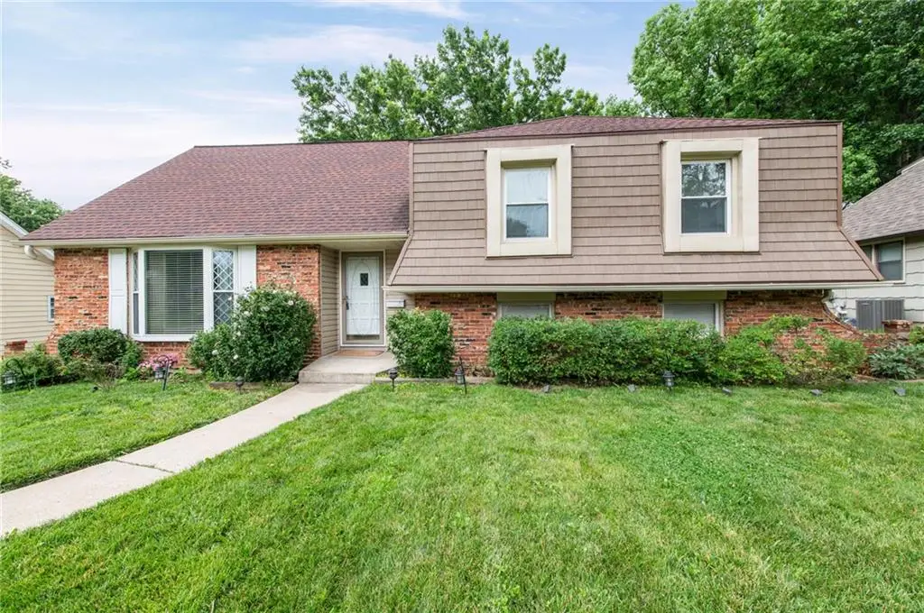 6819 Birch Lane, Kansas City, MO 64151 - #1