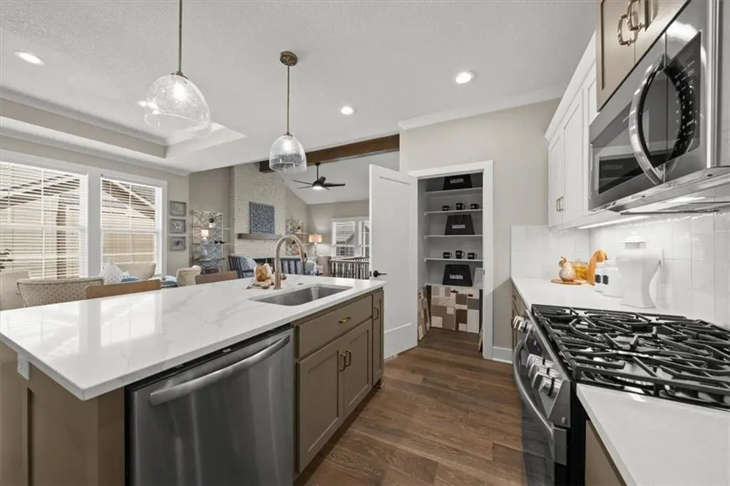 22212 W 82nd Terrace, Lenexa, KS 66220 - #1