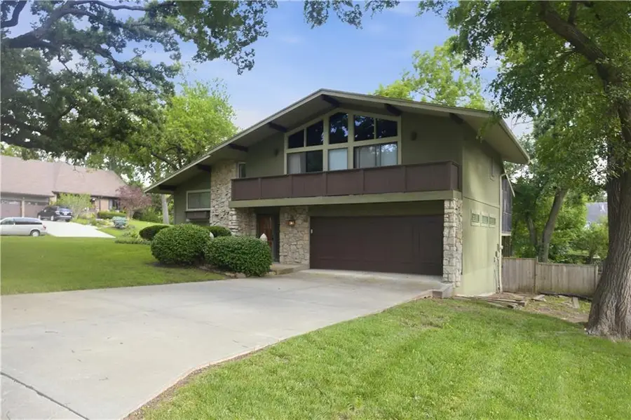11703 W 102nd Place, Overland Park, KS 66214 - #2