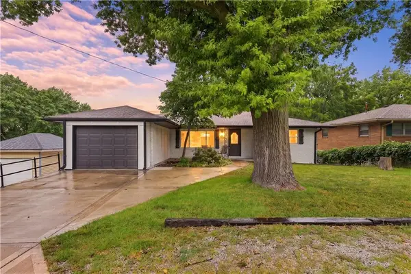 2806 N River Boulevard, Independence, MO 64050