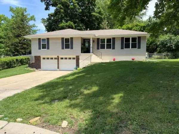 11915 Sycamore Avenue, Grandview, MO 64030