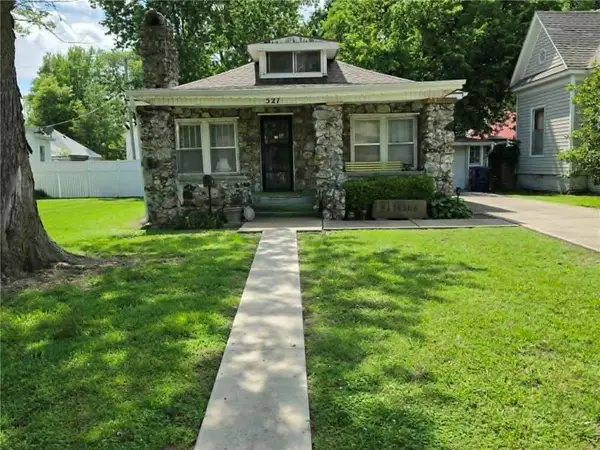527 S Kansas Avenue, Columbus, KS 66725
