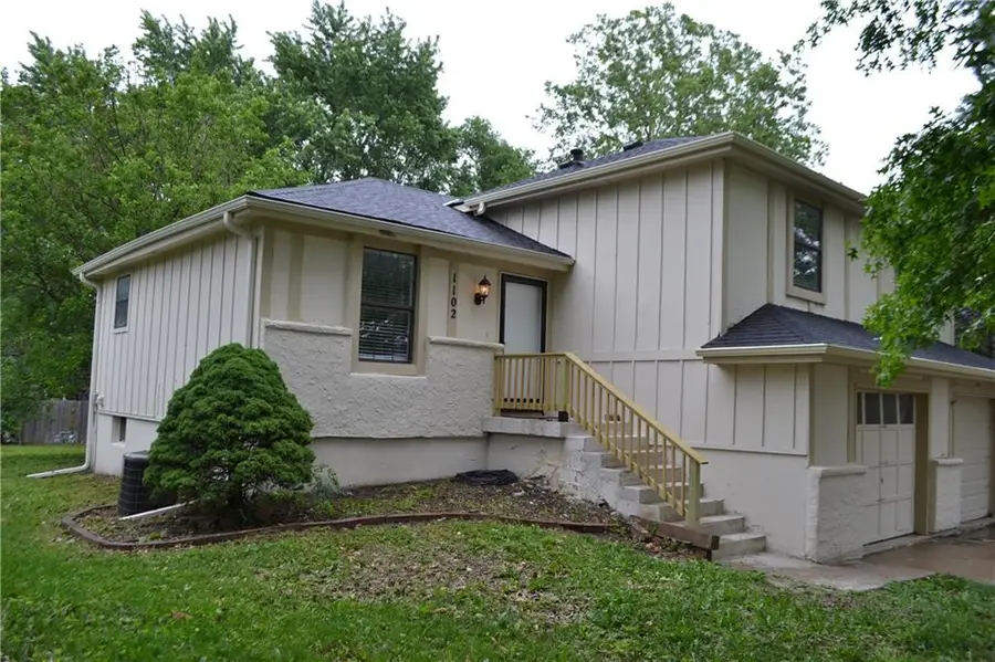 1102 W Sheridan Street, Olathe, KS 66061 - #2