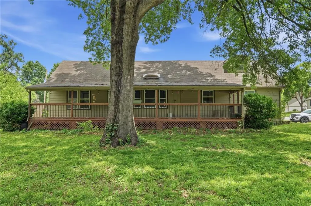3209 N 155th Street, Basehor, KS 66007 - #1