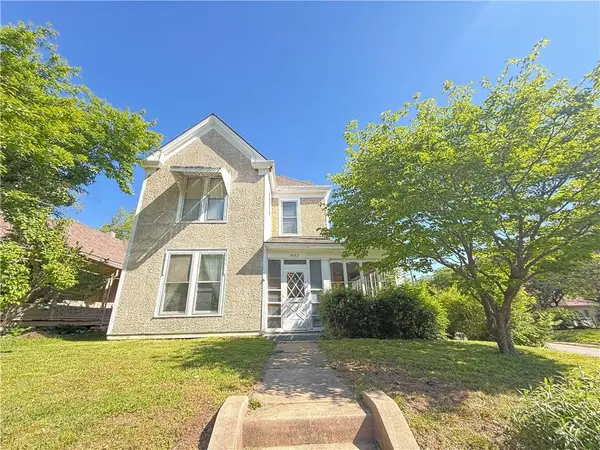 1622 South Street, Lexington, MO 64067