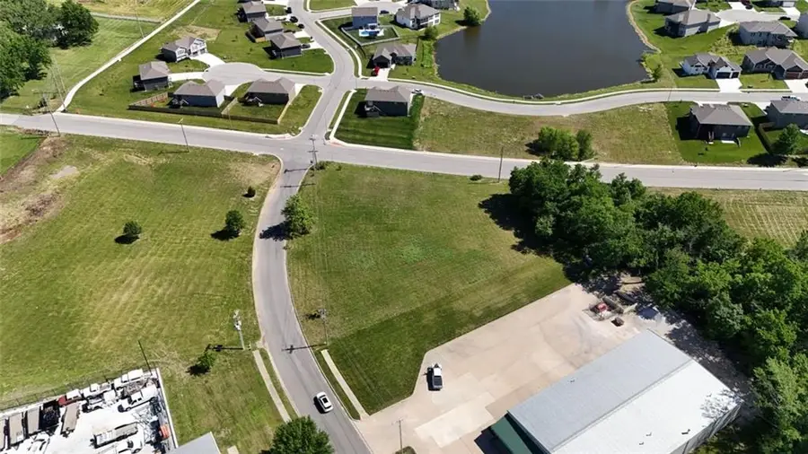 400 SW Powell Drive, Oak Grove, MO 64075 - #3