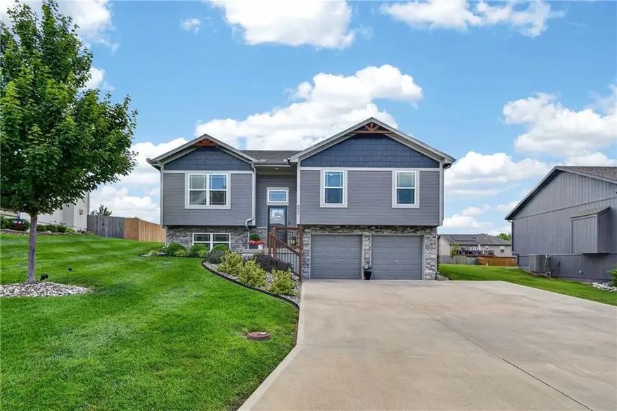 602 Wright Street, Pleasant Hill, MO 64080 - #2