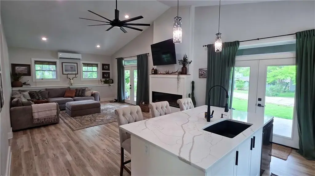 72 V Street, Lake Lotawana, MO 64086 - #1