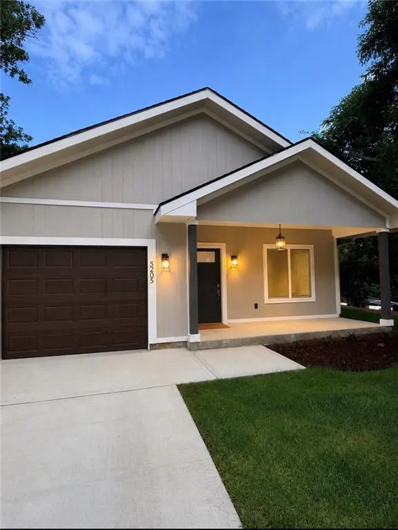 5204 Klamm Road, Kansas City, KS 66106