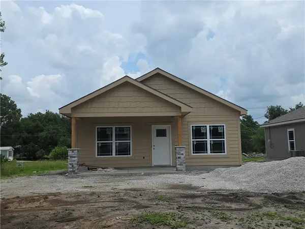 829 S Cherry Street, Ottawa, KS 66067