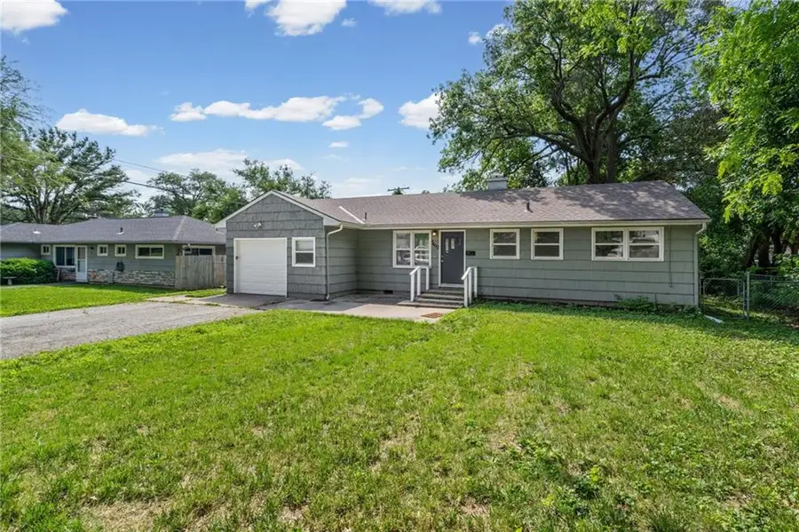7409 E 109th Street, Kansas City, MO 64134 - #2