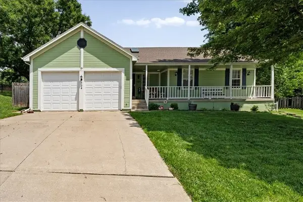 724 NE Hunters Ridge N/a, Lee's Summit, MO 64086