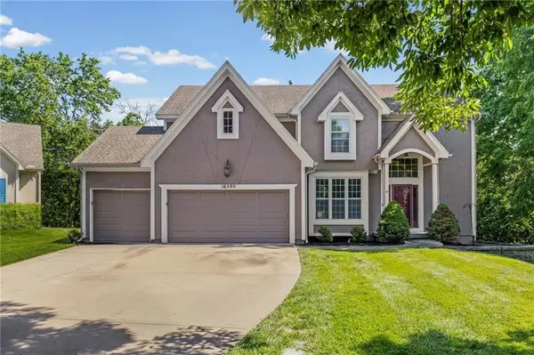 16505 W 80th Terrace, Lenexa, KS 66219