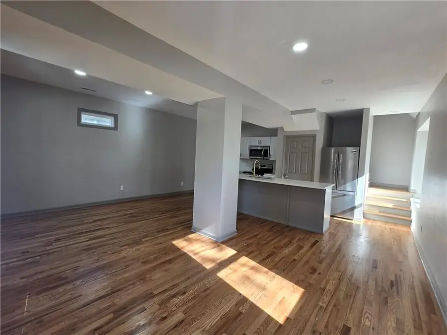 4333 Tracy Avenue, Kansas City, MO 64110 - #2
